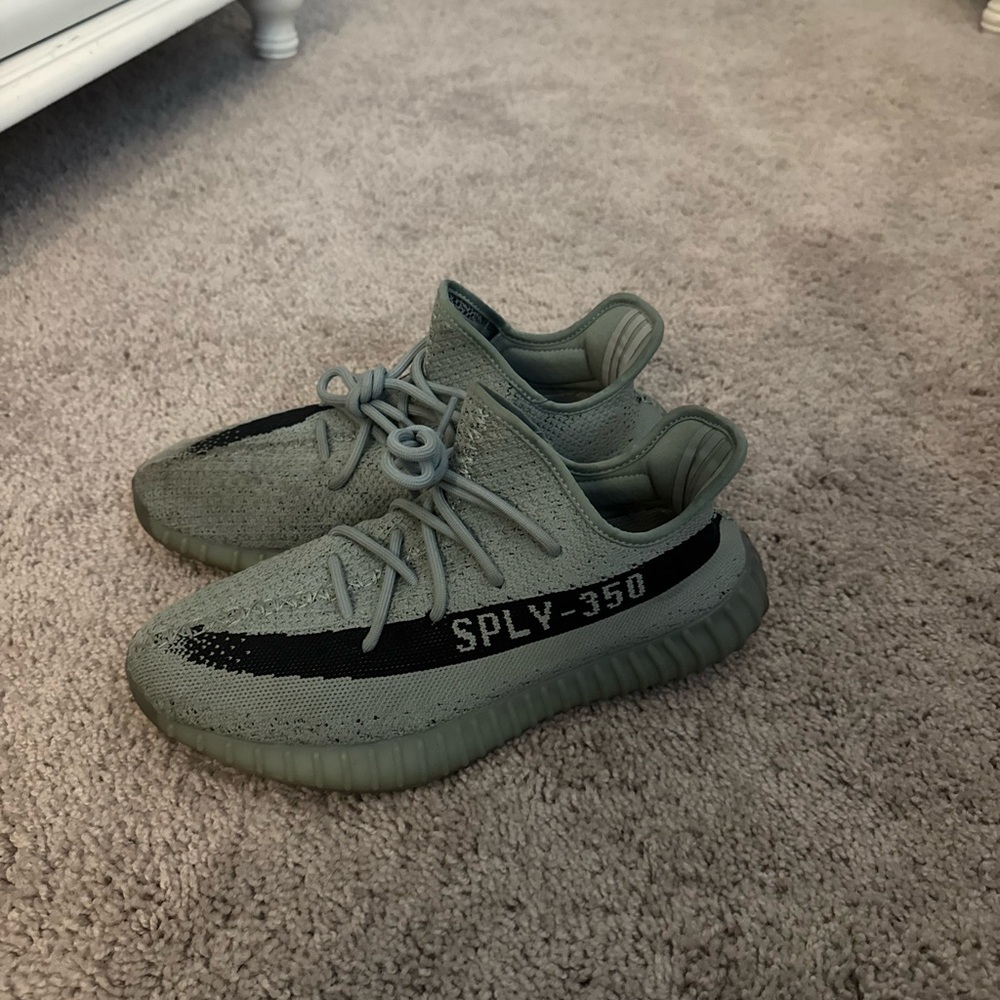 Yeezy Boost 350 V2 Gray Black Sneakers